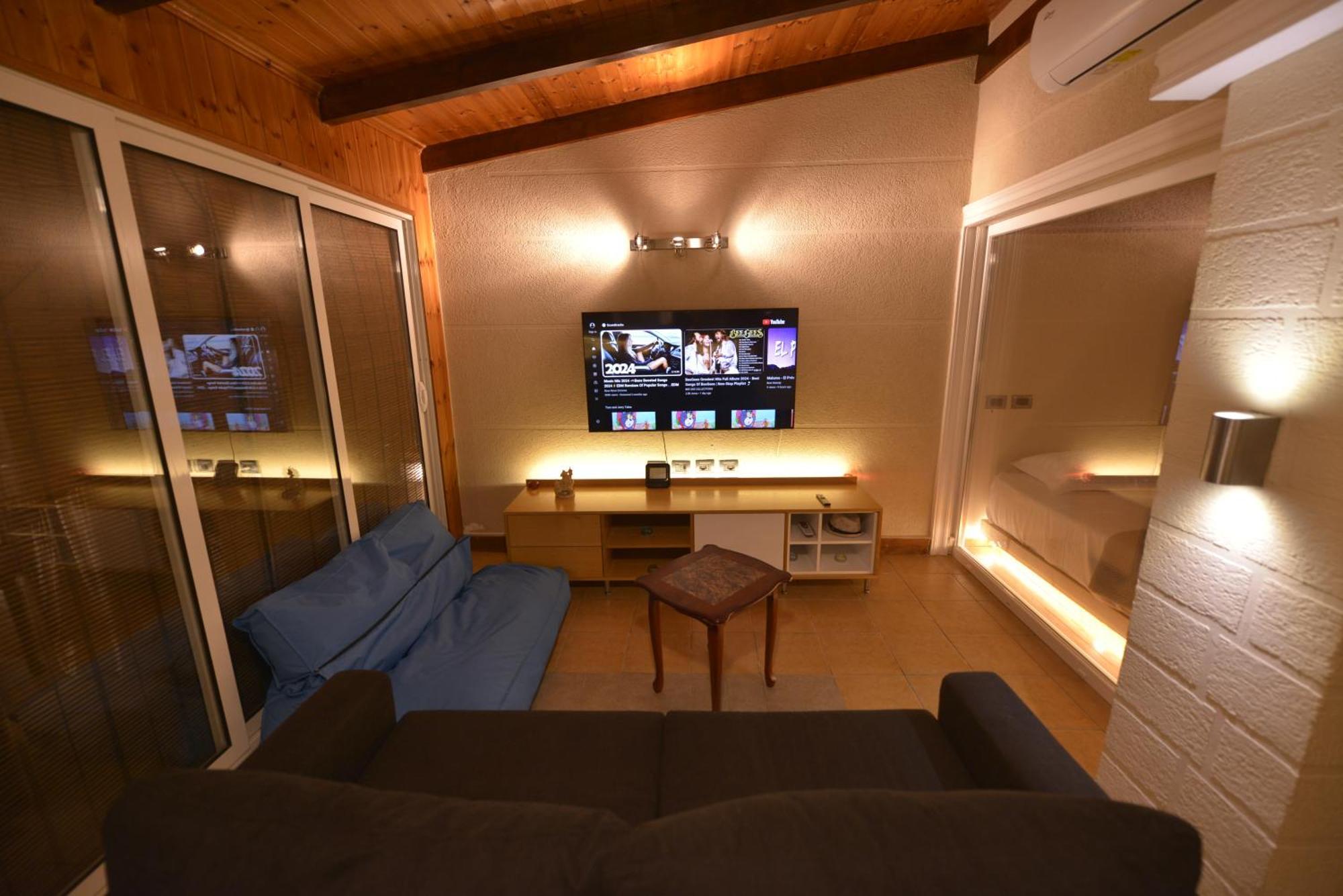 Penthouse Of The Rising Sun Golem (Tirana)